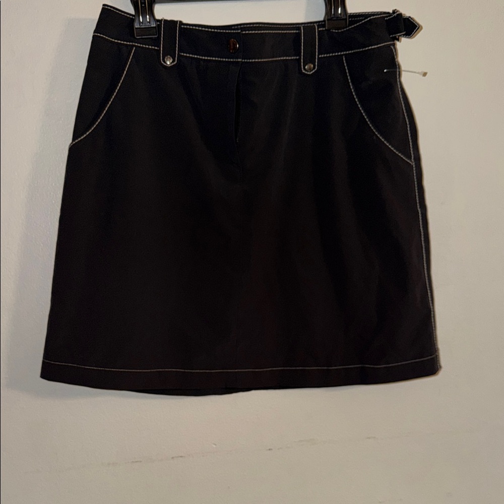 Chic Black Midi Skirt with Stitch Detail